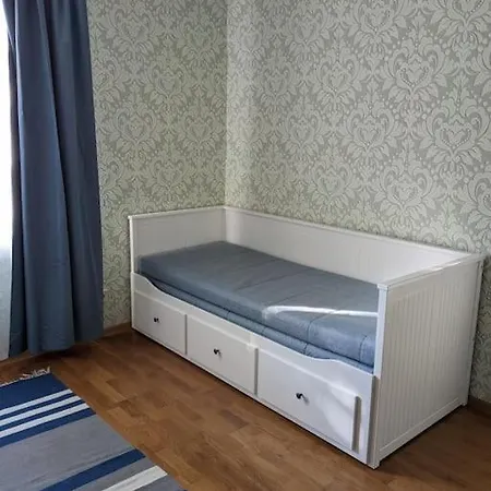 In Center Of With A/c * بارنو